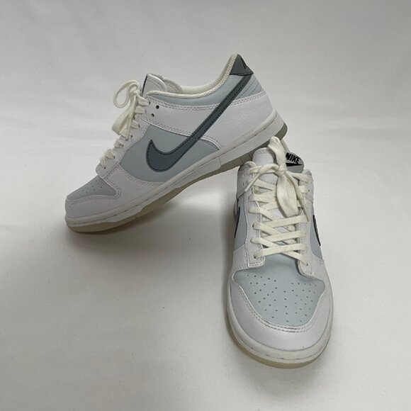 Nike Dunk Low GS Reflective Swoosh | Youth 4 - Picture 1 of 7